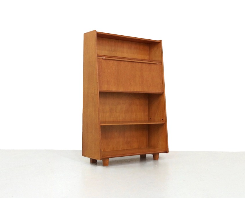 Kameleon Design | Pastoe BE04 Oak Series Secretary Cabinet by Cees Braakman