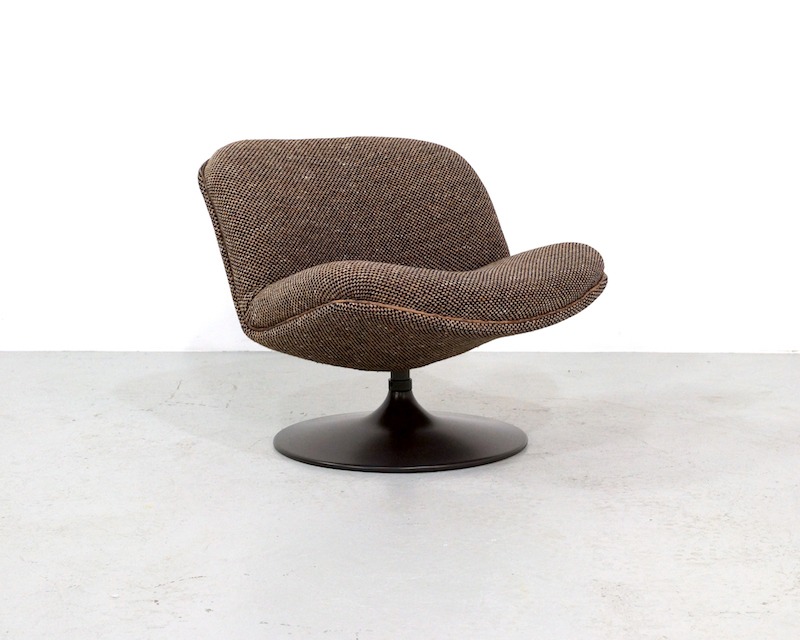Vintage Artifort 508 Lounge Chair by Geoffrey Harcourt