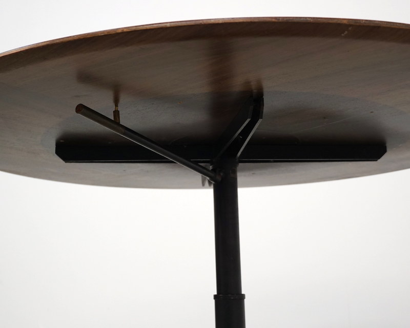 Tecno T41 Table by Osvaldo Borsani