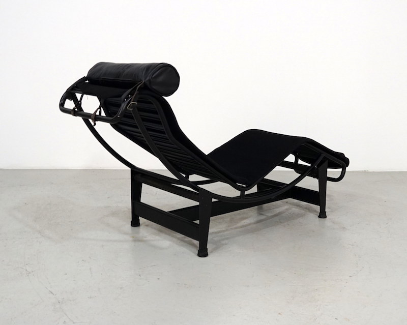 Vintage Cassina LC4 All Black Edition