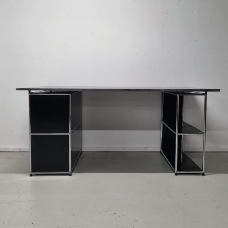 USM Haller desk